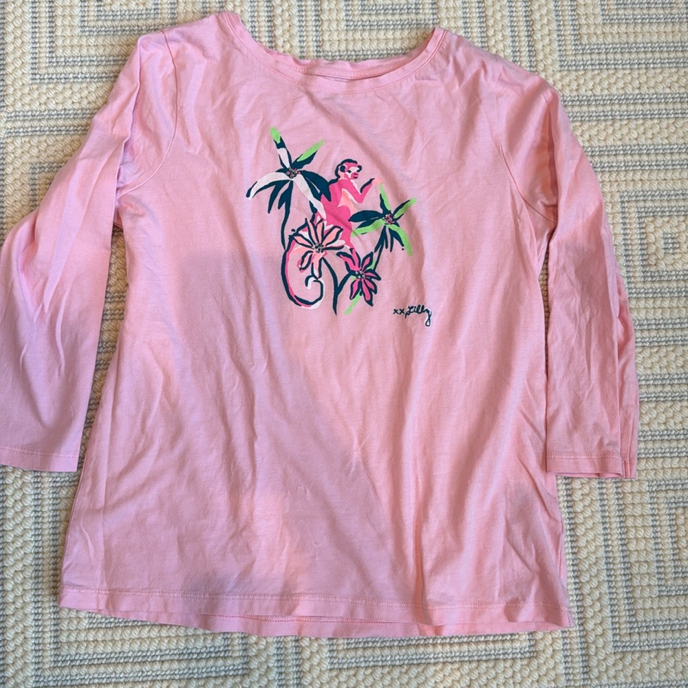 Lilly Pulitzer extra large, long sleeve T-shirt never worn